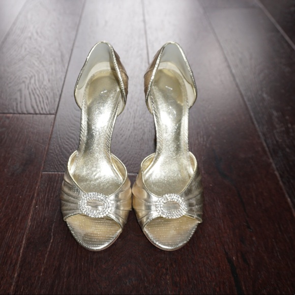 Aldo gold open toe heels - Picture 1 of 6